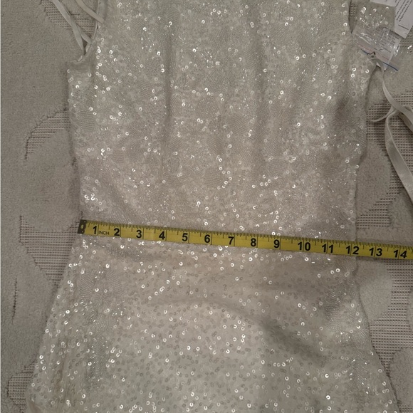 KAREN WILLIS HOLMES Wedding Dress - Picture 11 of 16